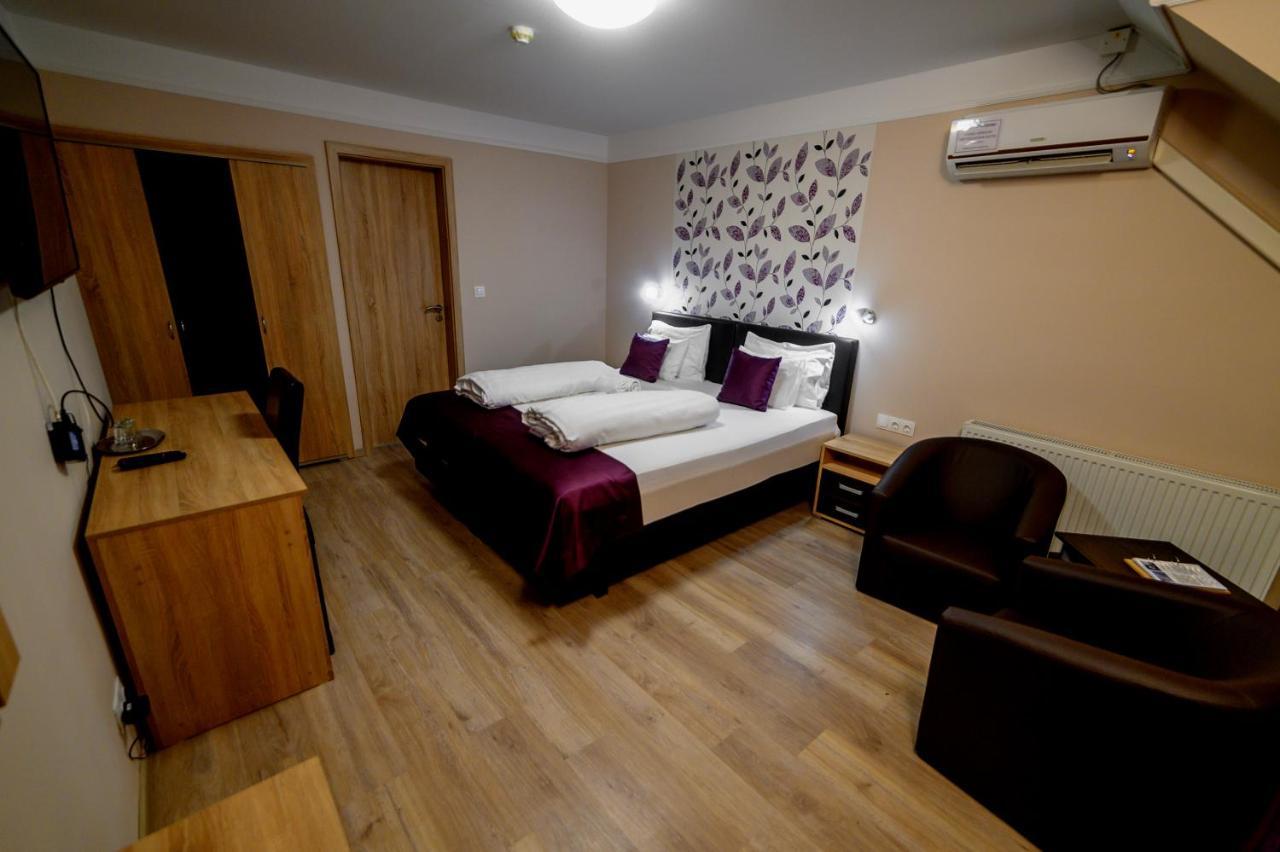 Hotel Az Idill Cserszegtomaj Exterior foto