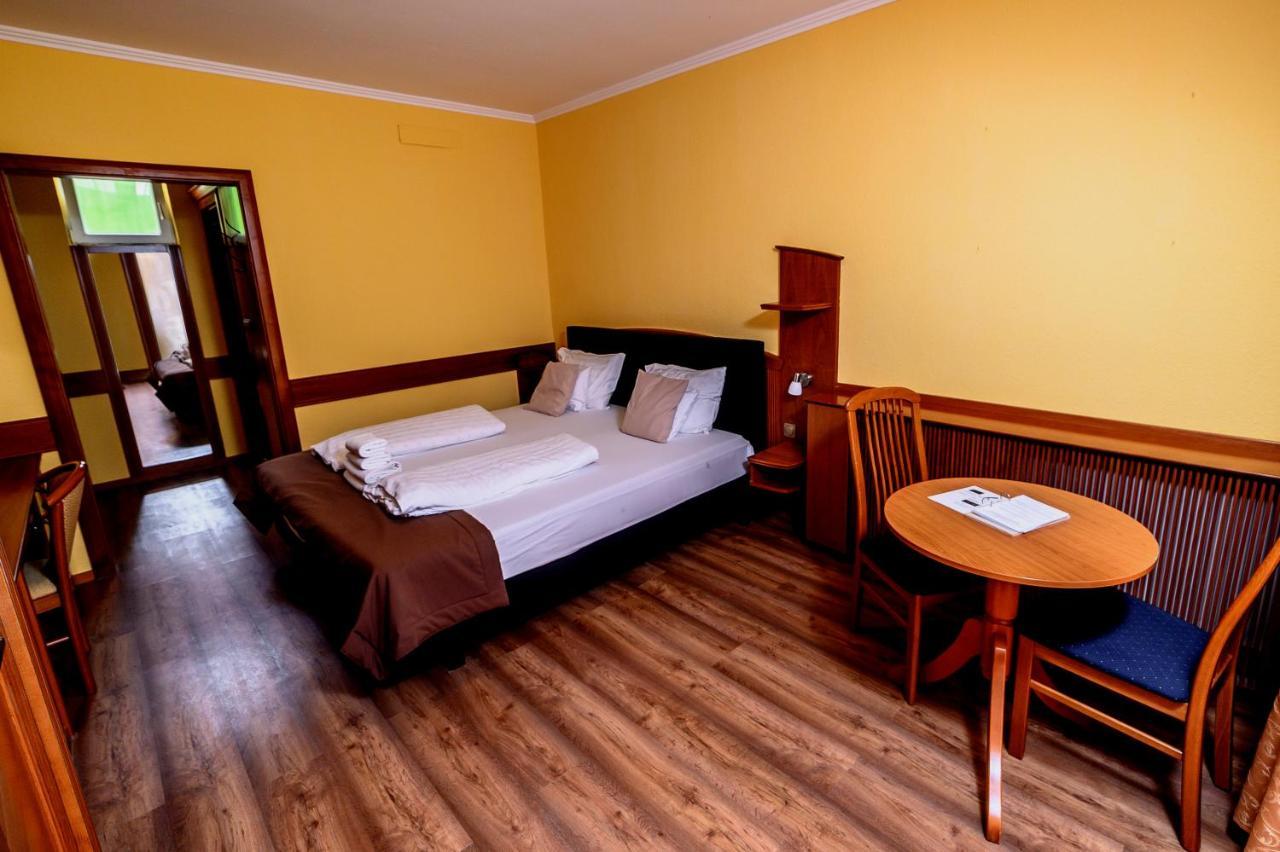 Hotel Az Idill Cserszegtomaj Exterior foto